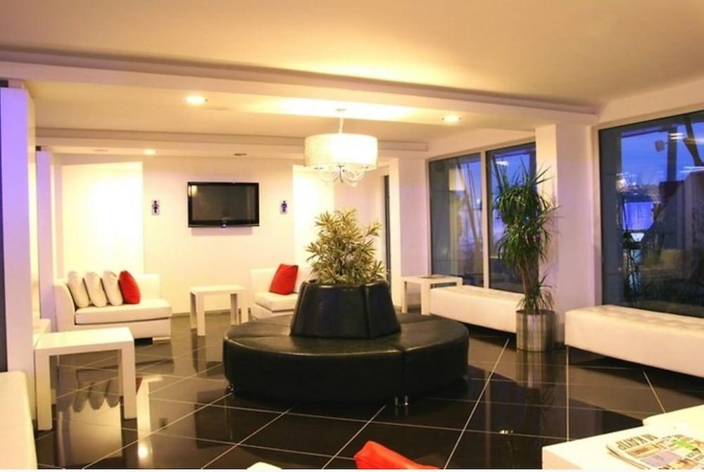 Inkim Hotel Алачати Экстерьер фото